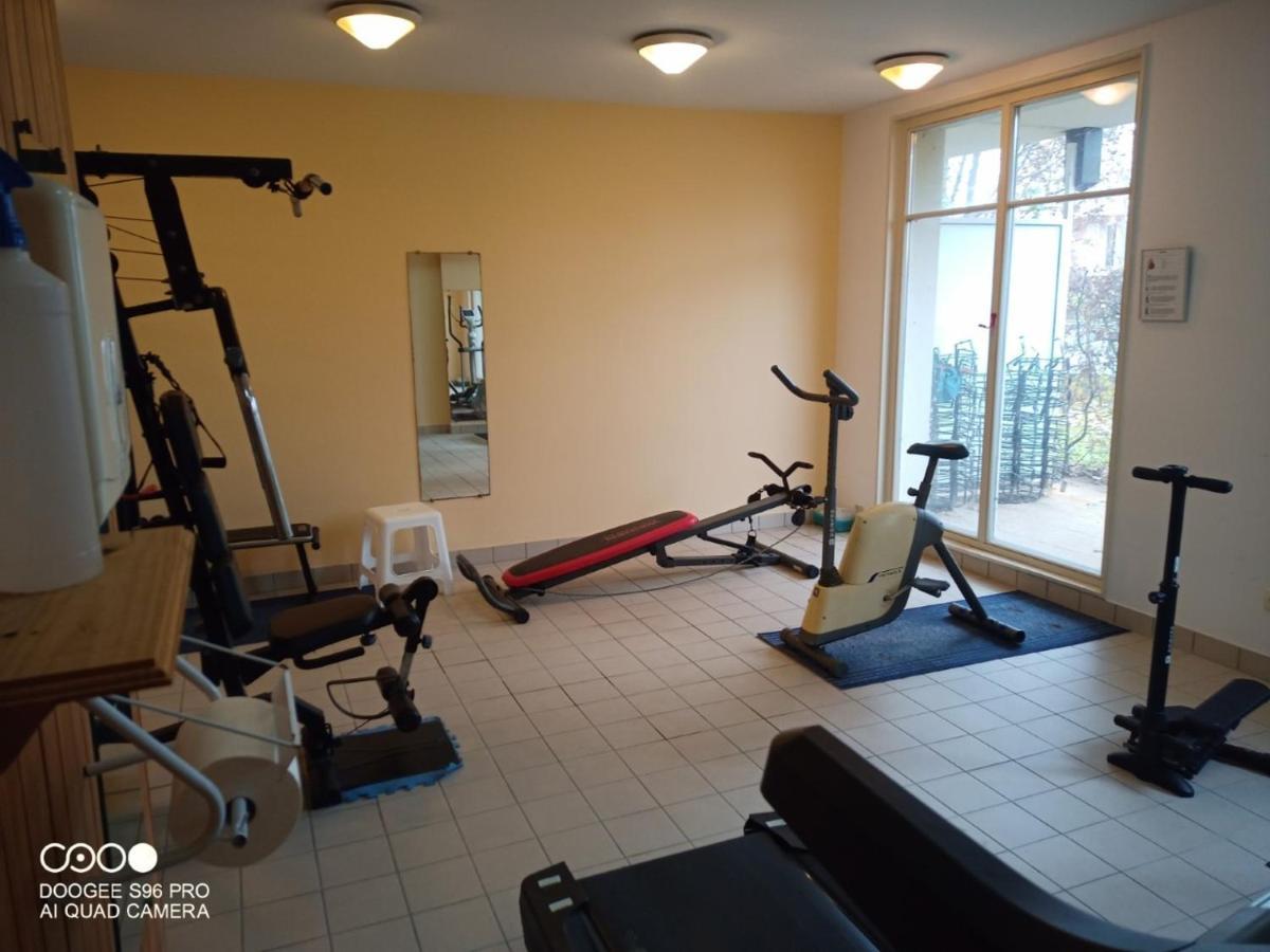 Piscine Apartment *